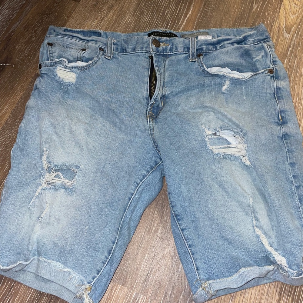 Aeropostale Cut-Off Shorts